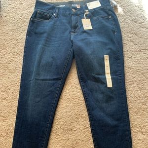 Mid-Rise Skinny Jeans